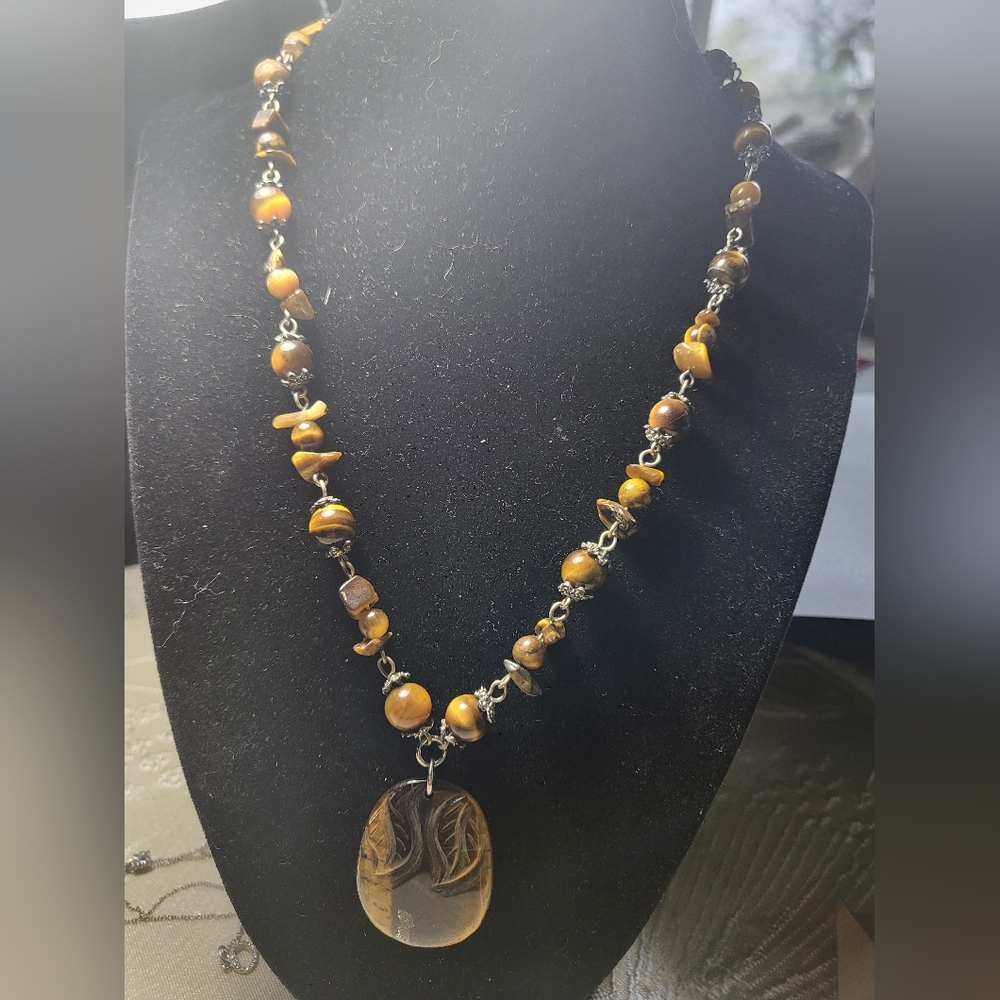 Tigers Eye Amber and‎ Brown Beaded Necklace